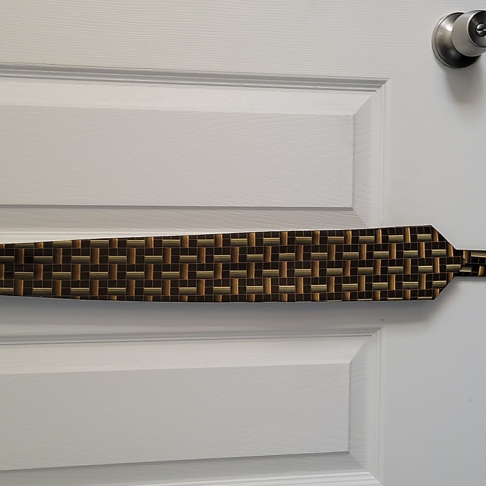 Croft and Barrow brown tie